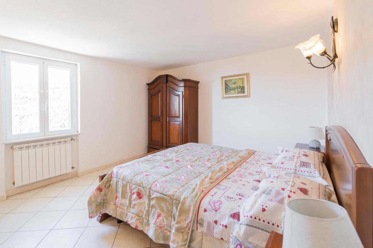 Casa Vacanza Il Portico Монелья Экстерьер фото