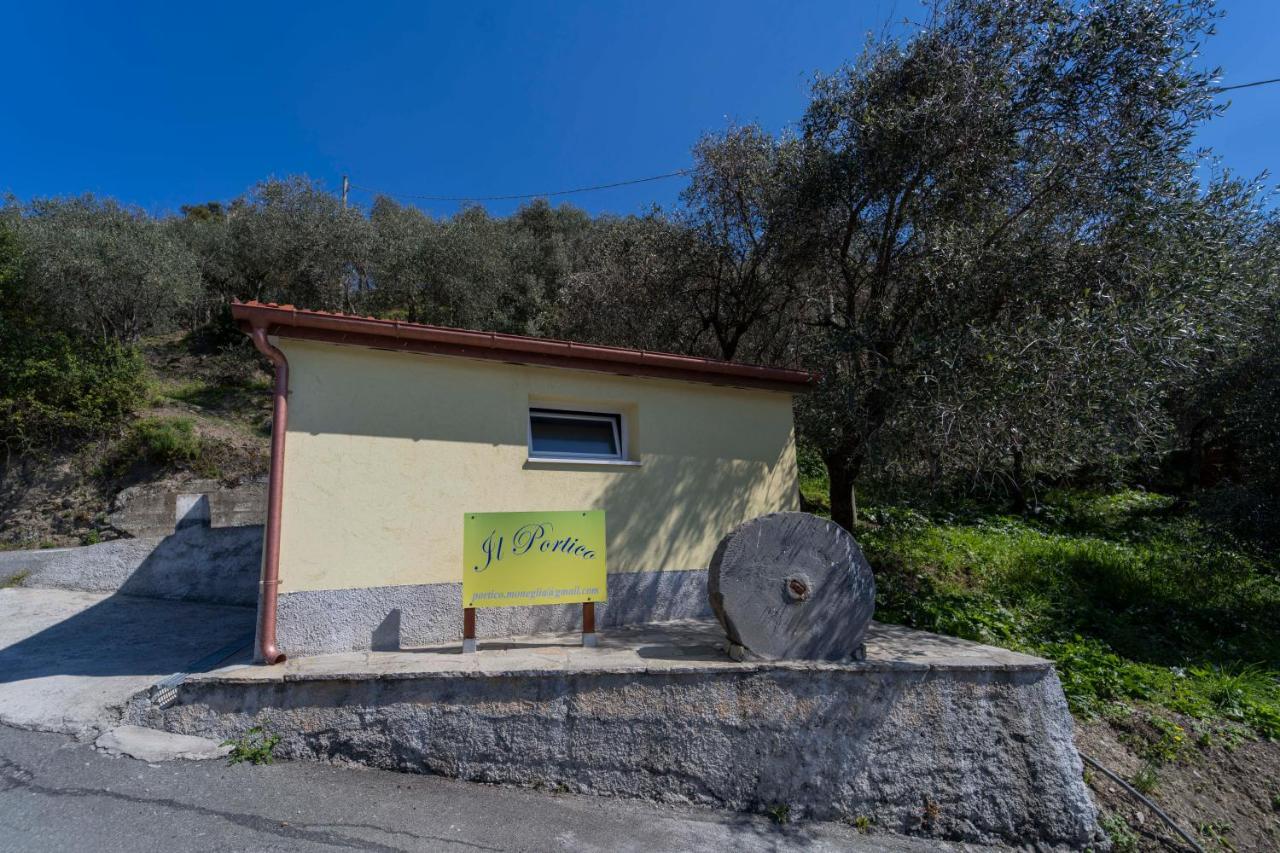 Casa Vacanza Il Portico Монелья Экстерьер фото