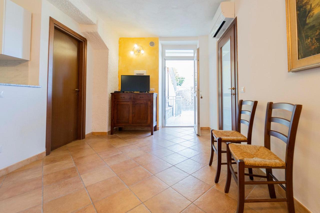 Casa Vacanza Il Portico Монелья Экстерьер фото